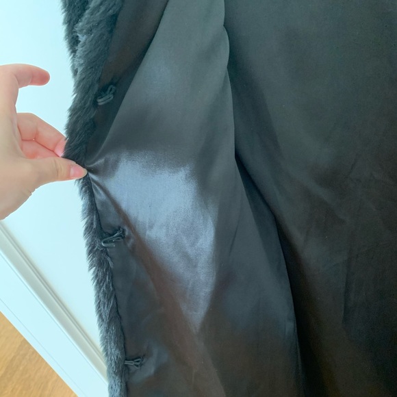 Faux fur Heartloom coat - Picture 5 of 7